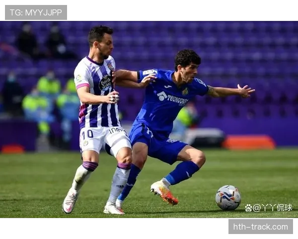 瓦伦西亚战术革新迎新挑战,力争逆转颓势表现抢眼 瓦伦西亚战术革新迎新挑战,力争逆转颓势表现抢眼