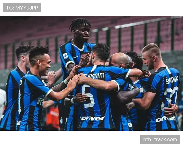 萨索洛边路进攻火力全开,强势冲击意甲积分榜 萨索洛边路进攻火力全开,强势冲击意甲积分榜