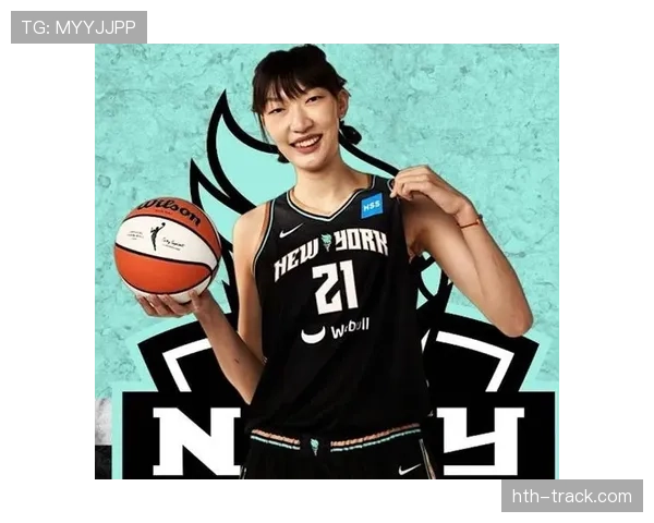 韩旭训练完直接啃鸡腿，这自律和放纵的切换也太真实了